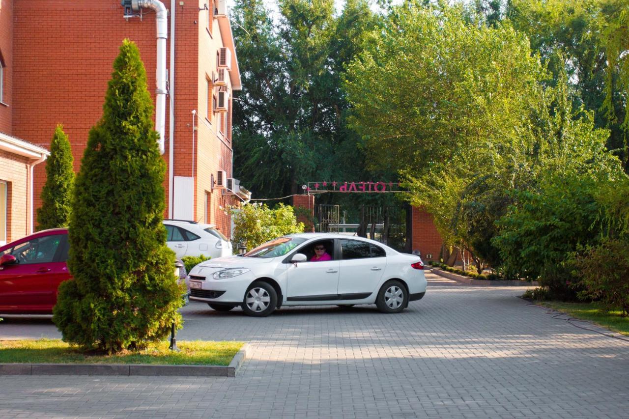 Meridian-Yug Hotel Krasnyy Kolos Exterior photo